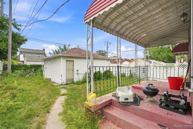 18719 Roselawn Street, Detroit, MI 48221