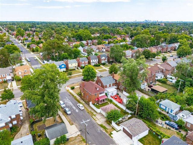 18719 Roselawn Street, Detroit, MI 48221