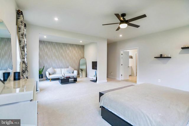 24289 GRAYLEAF WILLOW PL, Aldie, VA 20105