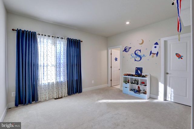 24289 GRAYLEAF WILLOW PL, Aldie, VA 20105