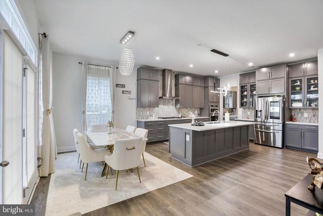 24289 GRAYLEAF WILLOW PL, Aldie, VA 20105