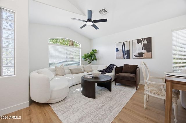 1646 E DANIELLA Drive, San Tan Valley, AZ 85140