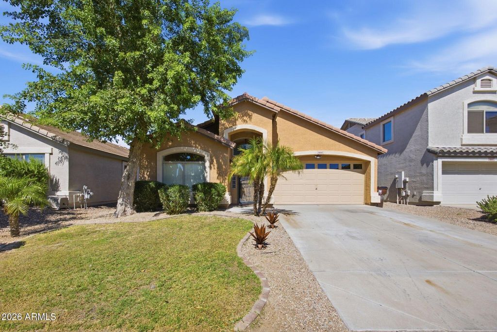 1646 E DANIELLA Drive, San Tan Valley, AZ 85140 — photo 2