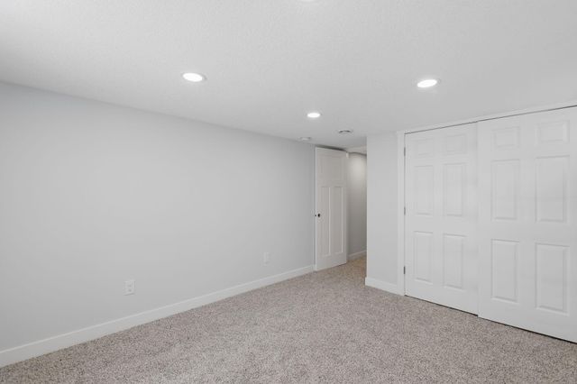 340 Ranchview Lane N, Plymouth, MN 55447