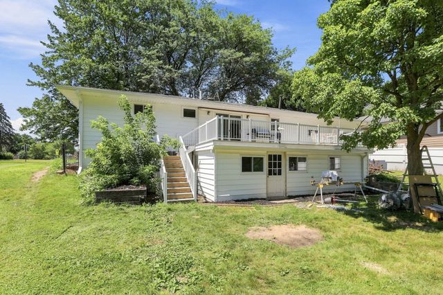 340 Ranchview Lane N, Plymouth, MN 55447