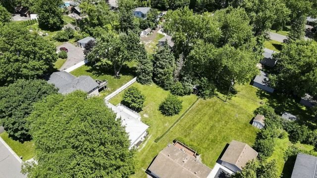 340 Ranchview Lane N, Plymouth, MN 55447