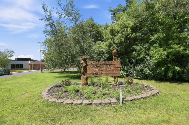 340 Ranchview Lane N, Plymouth, MN 55447
