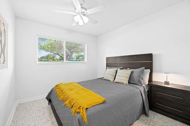 409 NW 27th St, Wilton Manors, FL 33311