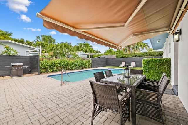 409 NW 27th St, Wilton Manors, FL 33311