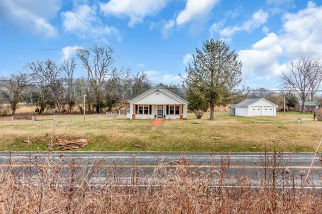 3288 Williamsport Pike, W, Williamsport, TN 38487