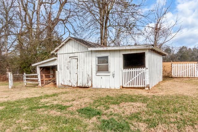 3288 Williamsport Pike, W, Williamsport, TN 38487