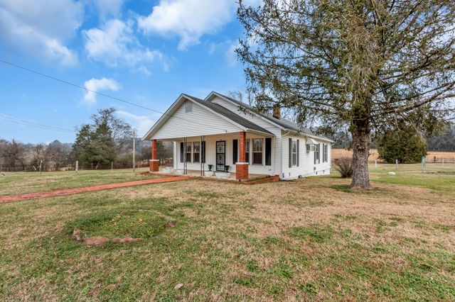 3288 Williamsport Pike, W, Williamsport, TN 38487