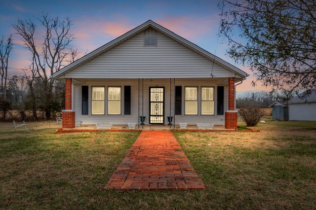 3288 Williamsport Pike, W, Williamsport, TN 38487