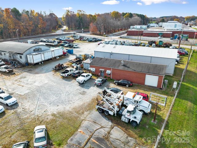 2333 S Main Street, Salisbury, NC 28147