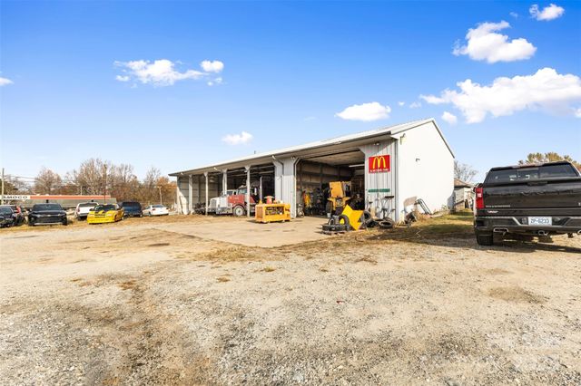 2333 S Main Street, Salisbury, NC 28147