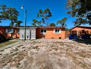 5510/5512 Third AVE, Fort Myers, FL 33907