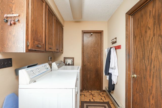 4906 W Hilltop Drive, Kankakee, IL 60901