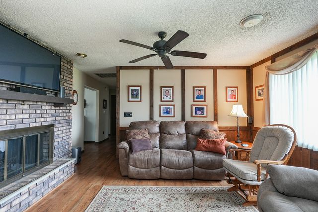 4906 W Hilltop Drive, Kankakee, IL 60901