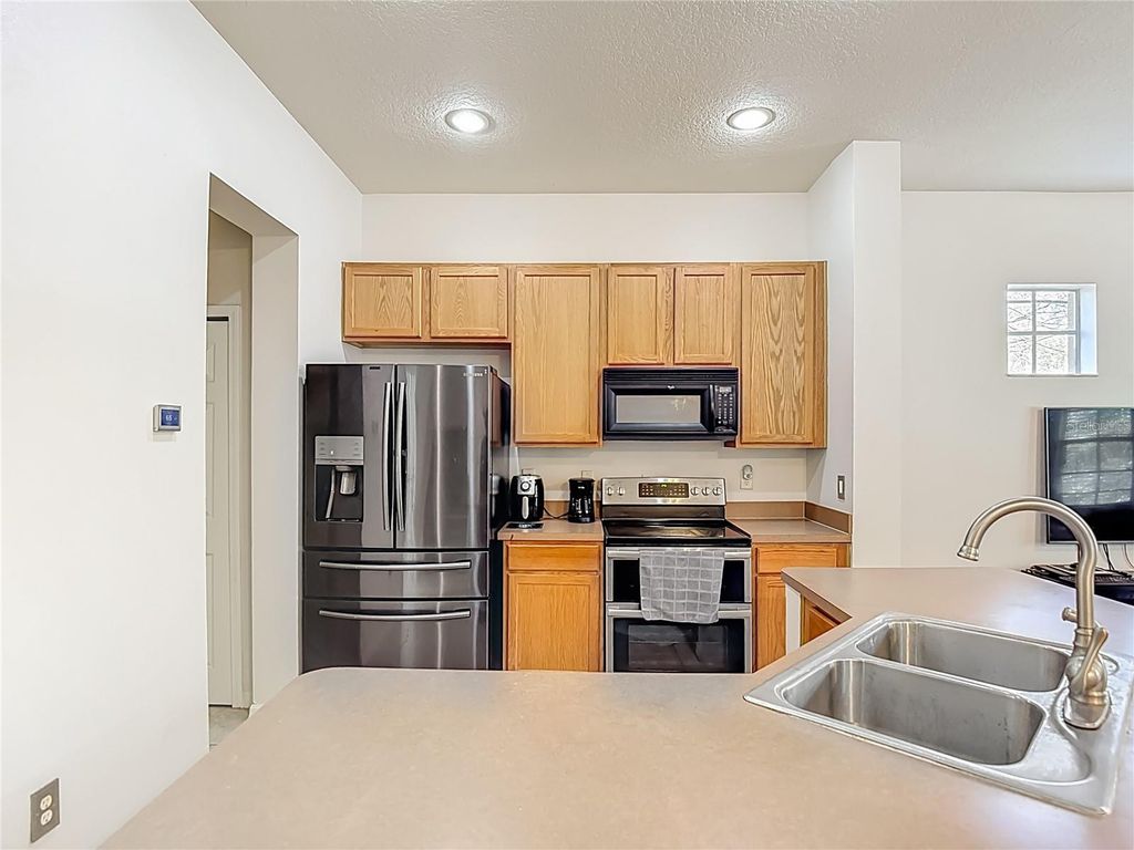 Image 15 of property listing at 7438 GUNN HIGHWAY, Tampa, FL 33625