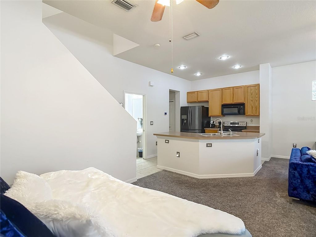 Image 18 of property listing at 7438 GUNN HIGHWAY, Tampa, FL 33625