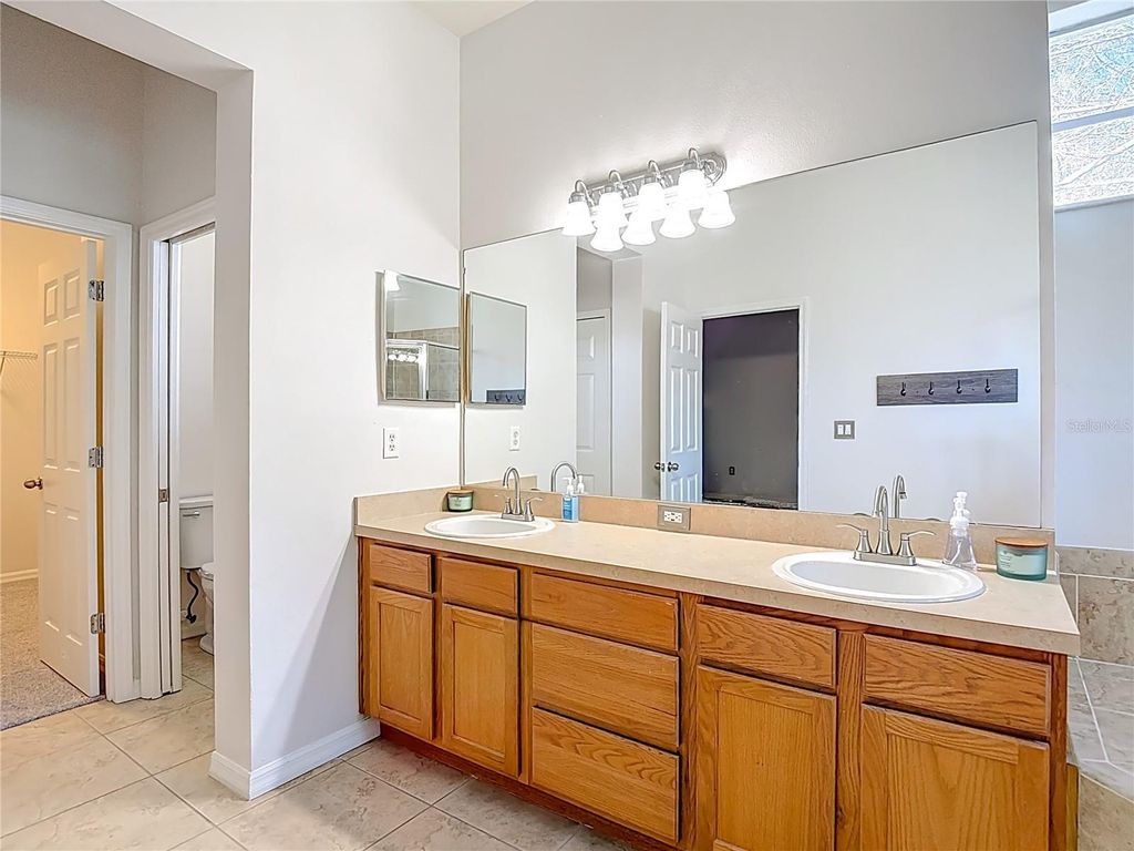 Image 29 of property listing at 7438 GUNN HIGHWAY, Tampa, FL 33625