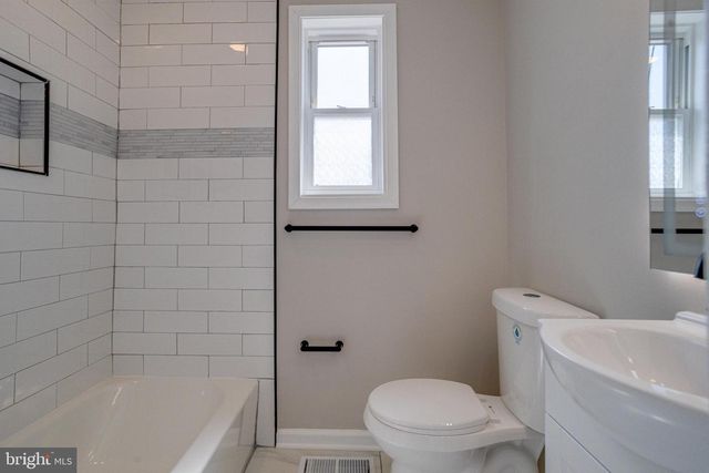 4100 COLBORNE RD, Baltimore, MD 21229