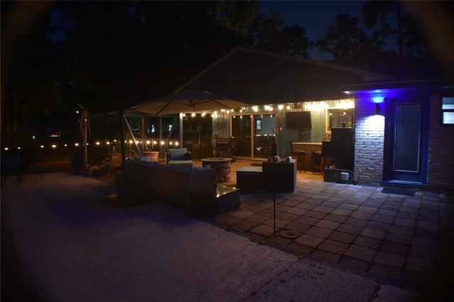 1310 Golden Bear Lane, Kingwood, TX 77339
