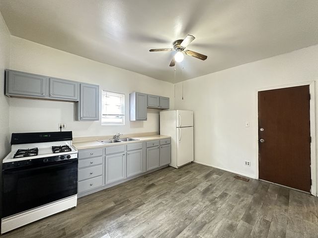 1722 N Kimball Avenue 2, Chicago, IL 60647
