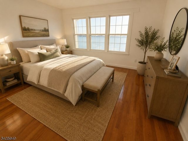 17 Willow St, Jersey City, NJ 07305