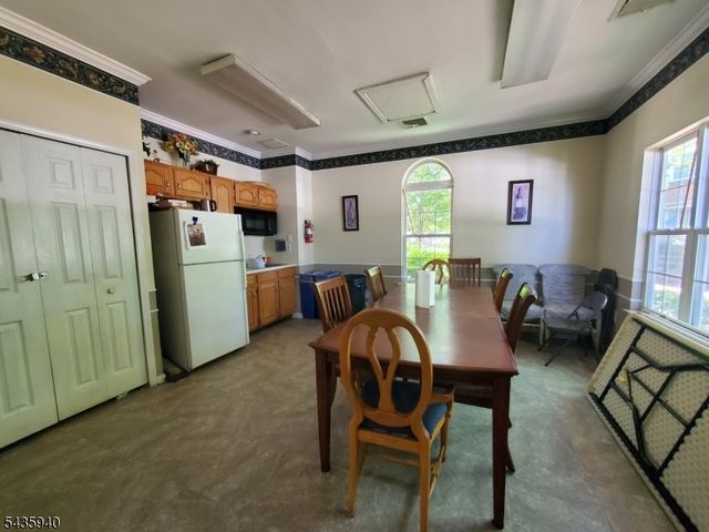 17 Willow St, Jersey City, NJ 07305
