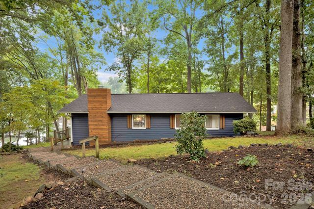 470 Lakeview Shores Loop, Mooresville, NC 28117