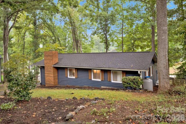 470 Lakeview Shores Loop, Mooresville, NC 28117