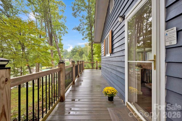 470 Lakeview Shores Loop, Mooresville, NC 28117