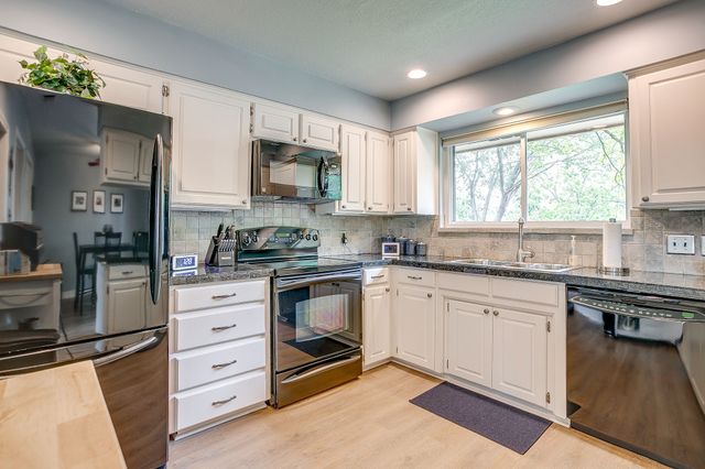 3701 Teal Lane, Bedford, TX 76021
