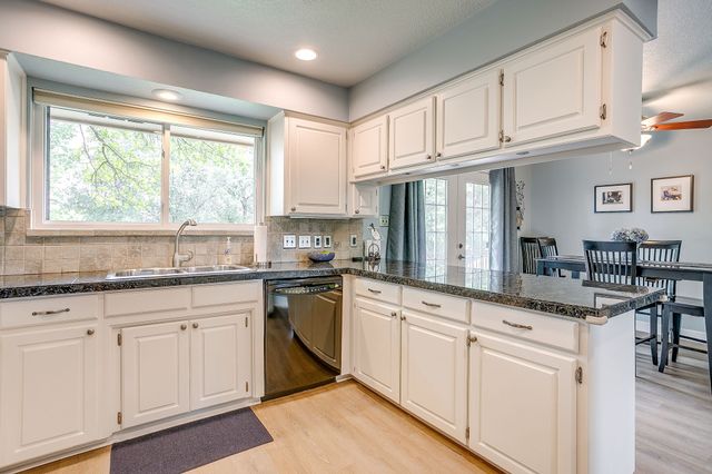 3701 Teal Lane, Bedford, TX 76021