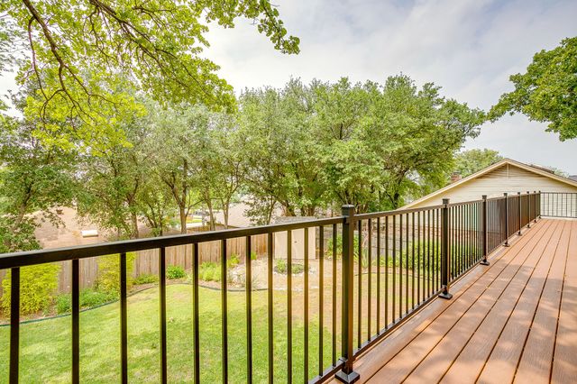 3701 Teal Lane, Bedford, TX 76021