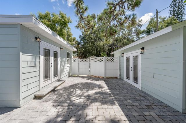 5224 29TH AVENUE S, Gulfport, FL 33707