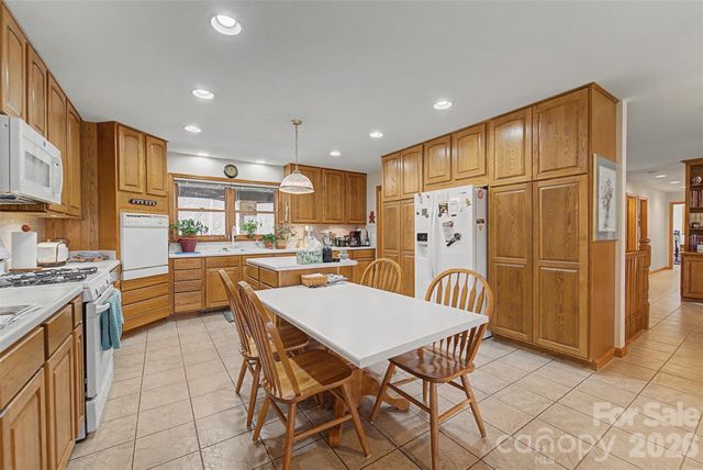 750 Double Springs Drive, Almond, NC 28702
