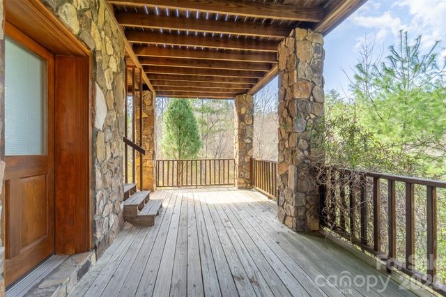 750 Double Springs Drive, Almond, NC 28702