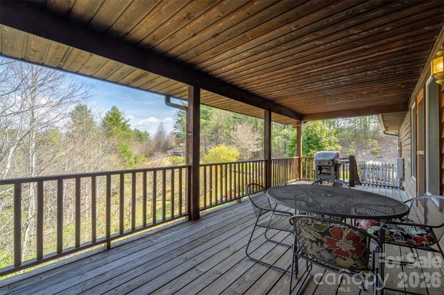 750 Double Springs Drive, Almond, NC 28702