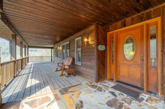 750 Double Springs Drive, Almond, NC 28702