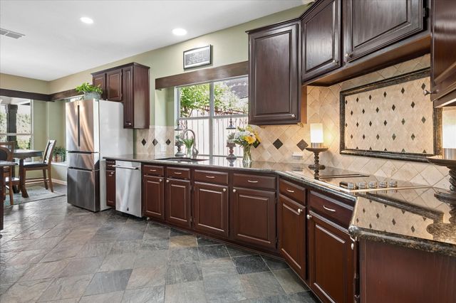 270 Chestnut Court, Coppell, TX 75019