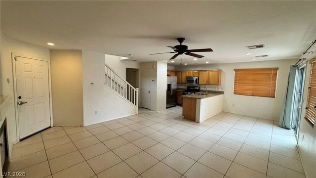 9967 Carrizo Springs Avenue, Las Vegas, NV 89148