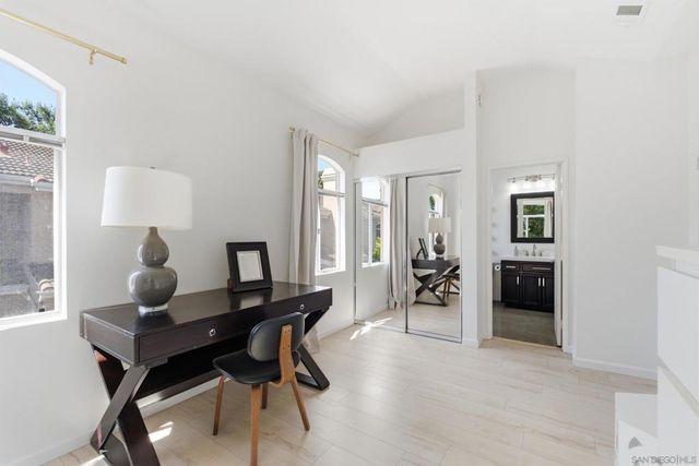 7142 Calabria A, San Diego, CA 92122