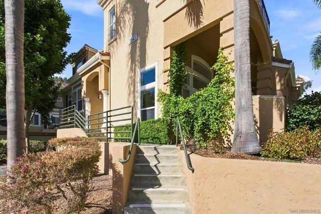 7142 Calabria A, San Diego, CA 92122