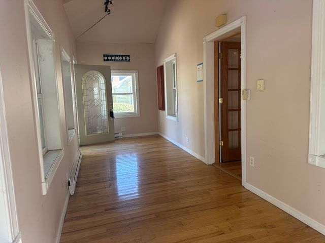 23 S Worth Avenue, Elgin, IL 60123