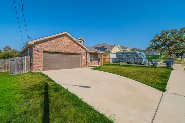 2016 Langston Street, Fort Worth, TX 76105