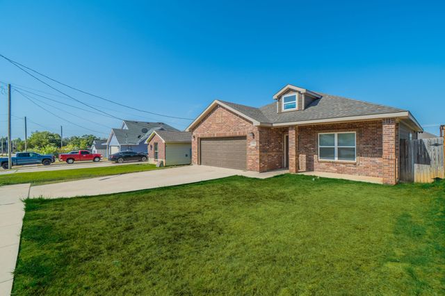 2016 Langston Street, Fort Worth, TX 76105