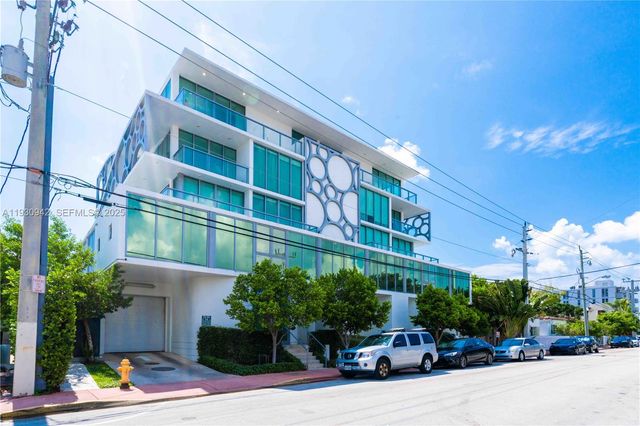 8425 Crespi Blvd TH4, Miami Beach, FL 33141