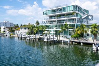 8425 Crespi Blvd TH4, Miami Beach, FL 33141